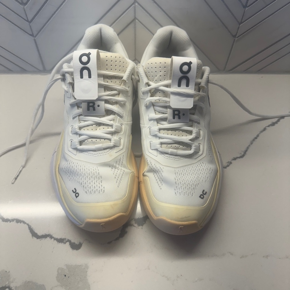 ❌SOLD❌On Cloud Roger Pro Clay Court Tennis Shoes